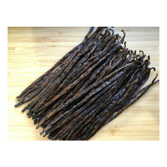 Madagascar Gourmet Vanilla Beans Grade A/B - Great for Extraction & Baking! image {6}